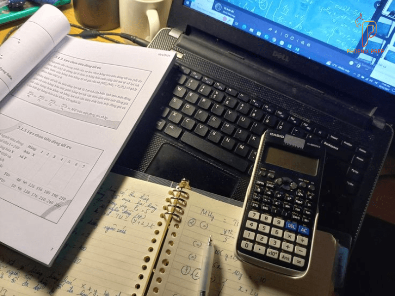 học zoom giáo viên theo sát từng học sinh